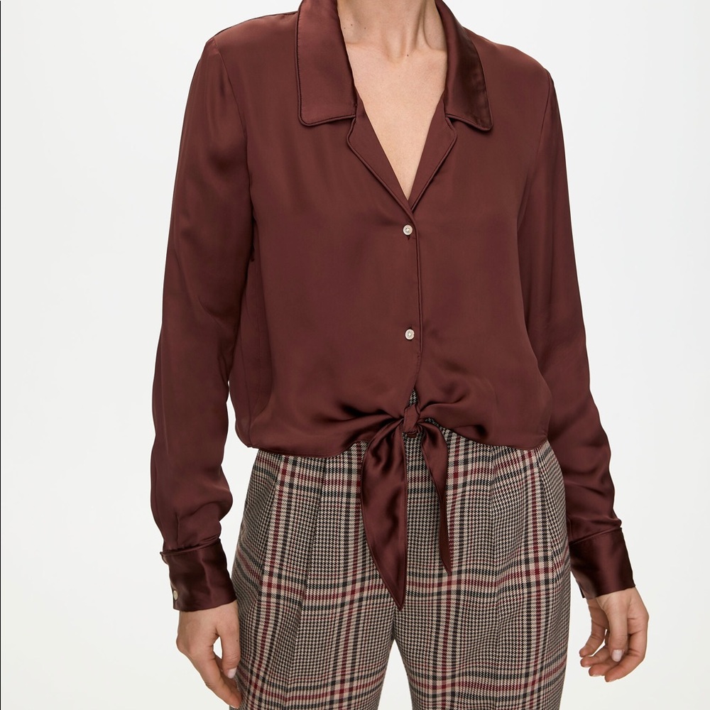 Wilfred Peaufiner tie front blouse